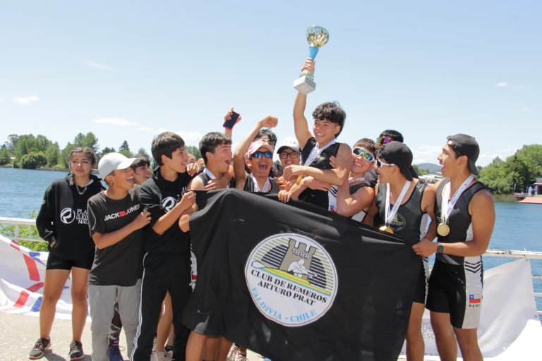 Club de Remeros Arturo Prat se coronó Campeón Nacional de las Series Bajas 2022.