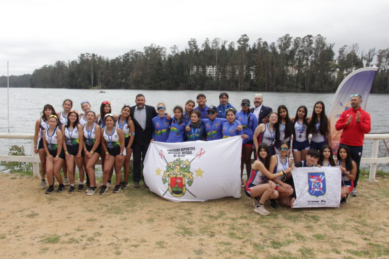 Sudamericano de Menores, inicio su jornada de competencias con remo olímpico y ergómetro.