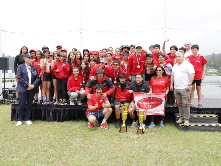 Club de Remeros Centenario se coronó campeón y retiene el título del Nacional de Series Menores Copa Bienvenido Front.