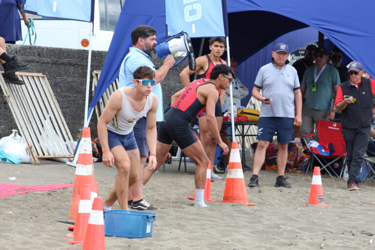 En Puerto Varas se realizó la Open de Remo Coastal.