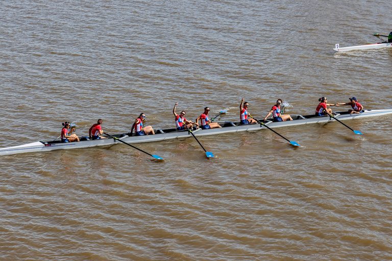 Caen las primeras medallas para el Remo en Santa Fe.